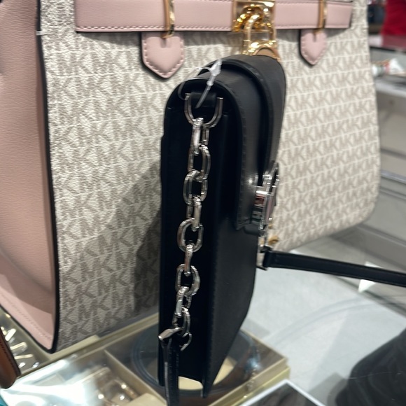 Michael Kors Carmen Small Logo Smartphone Crossbody Bag
 Black 
NWT - Picture 3 of 16